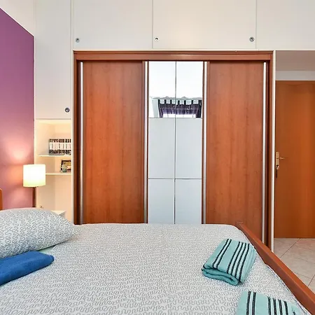 Natasa 1718 Apartman *