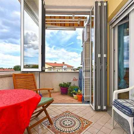 Natasa 1718 Apartman *